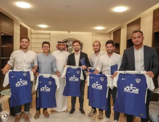 سامي الجابر يوقع مع طاقم فني إسباني لتدريب الفئات السنية
