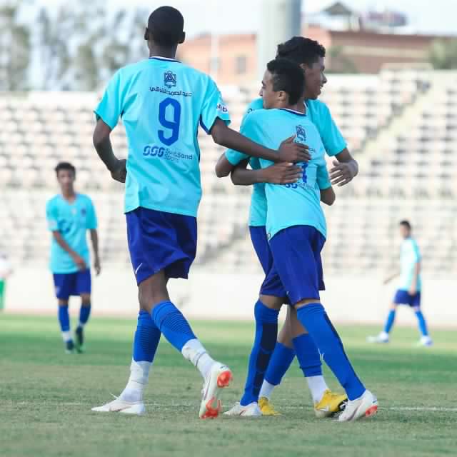 هلال 15 يتغلب على بوابة النجوم