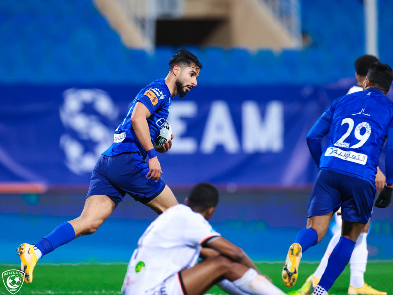 الهلال يتعادل مع 