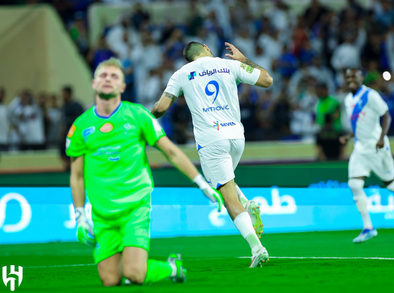 الهلال يتغلب على 