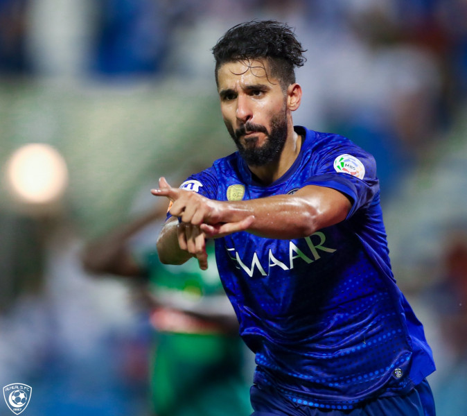 الهلال يعزز صدارته بـ