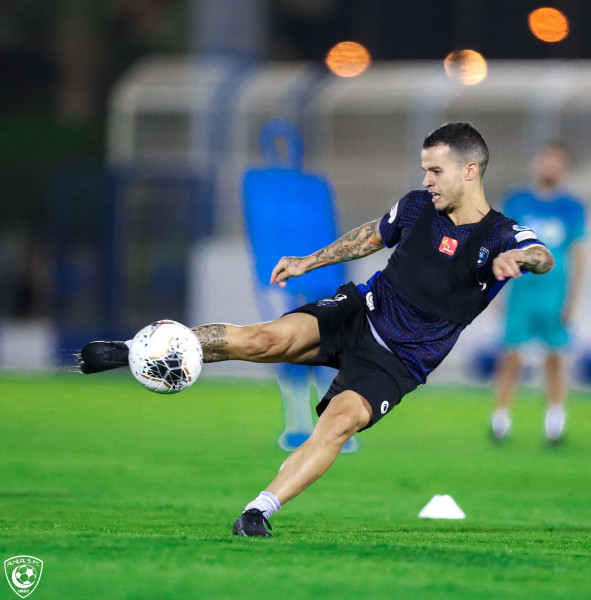 الهلال.. تكتيك ومناورة