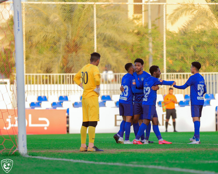 شباب الهلال يكسبون 