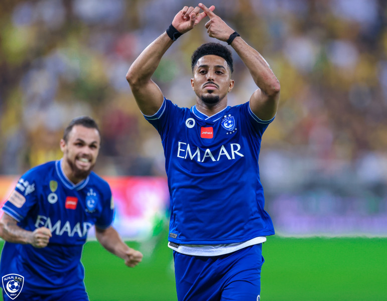 بثلاثية كبير آسيا يتغلب على الاتحاد
