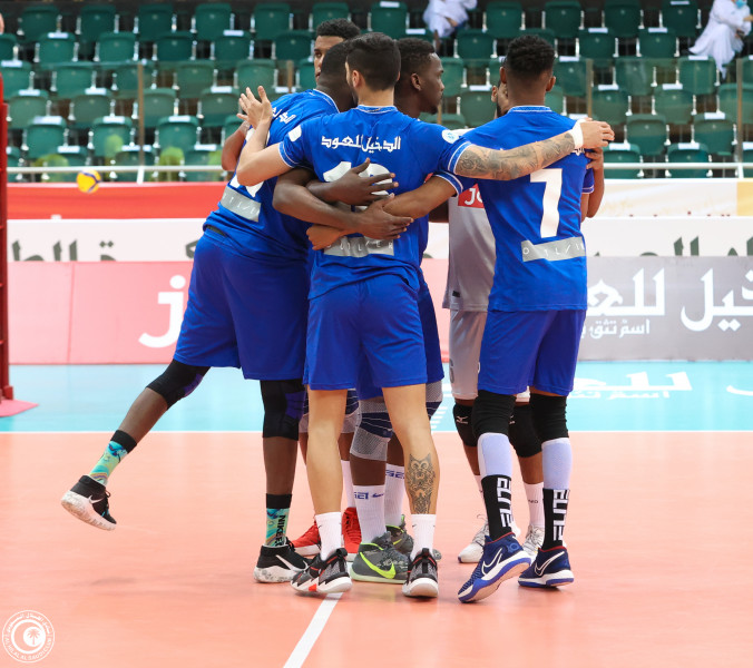 طائرة الهلال تكسب لقاء الاتحاد