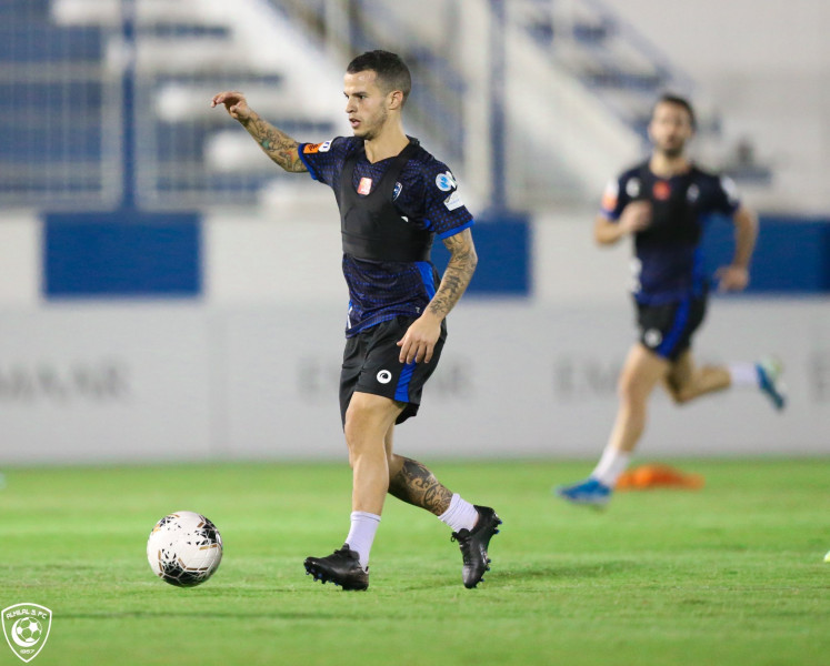 الهلال.. تكتيك ولياقة
