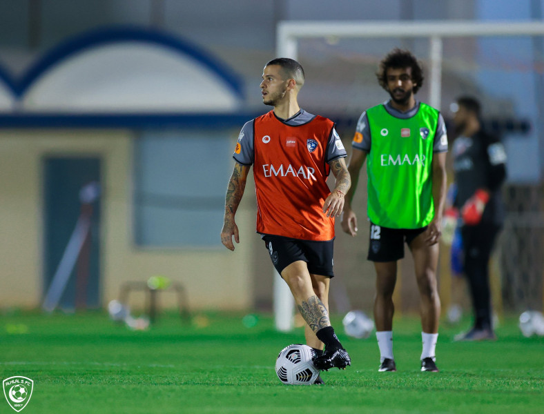 الهلال.. مناورة وتطبيقات تكتيكية