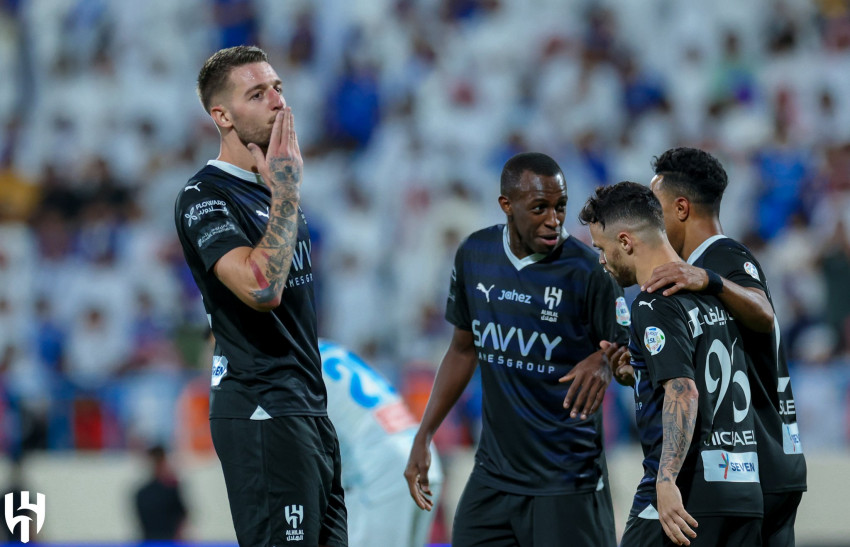 الهلال يتغلب على 