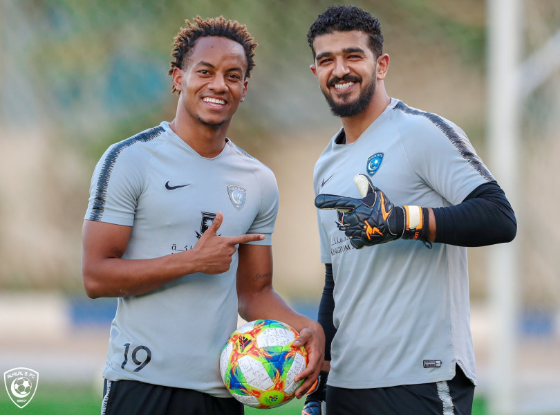 الهلال يؤدي تدريبه الرئيس للقاء 