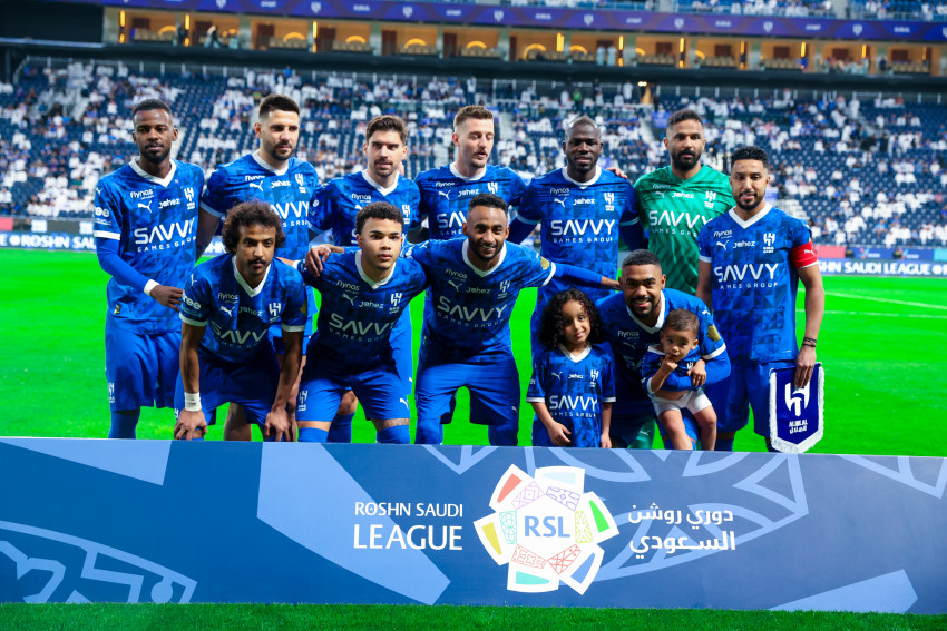 الهلال يتعادل مع 
