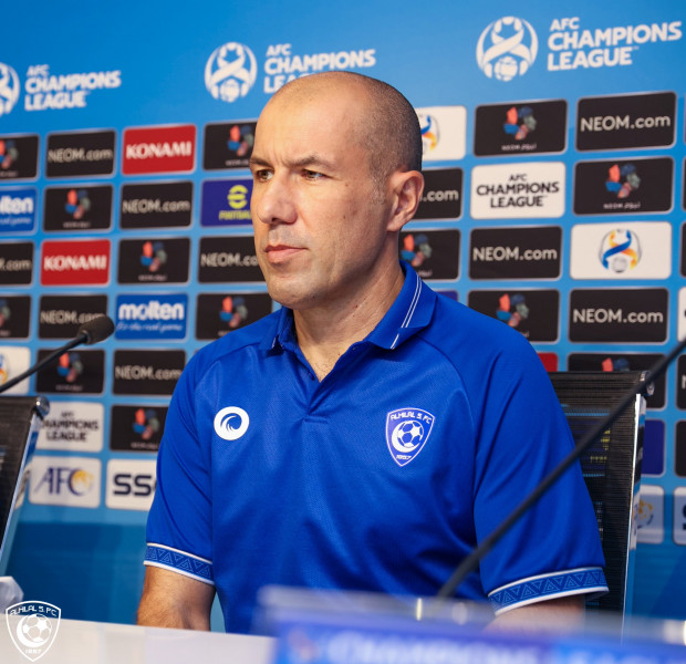 المؤتمر الصحافي الذي يسبق لقاء الهلال ونظيره 