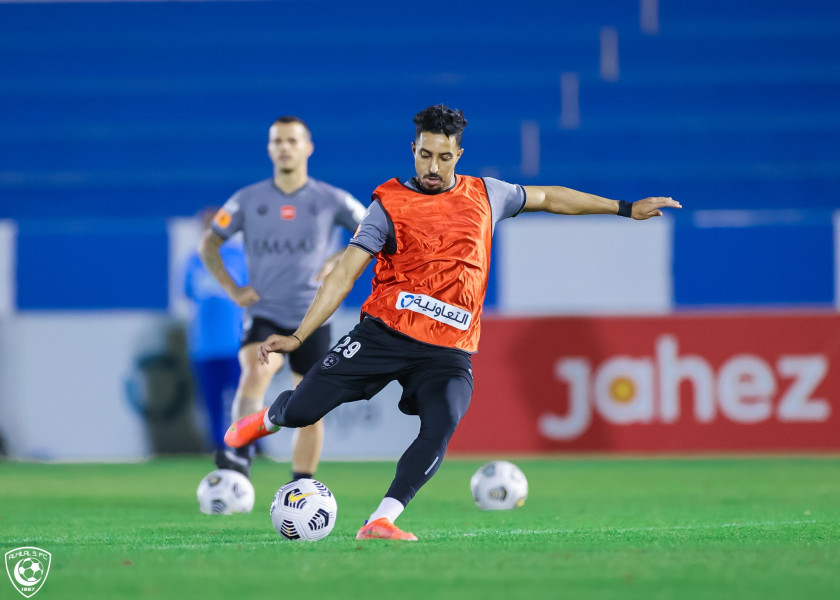 الهلال.. جمل تكتيكية ومناورة