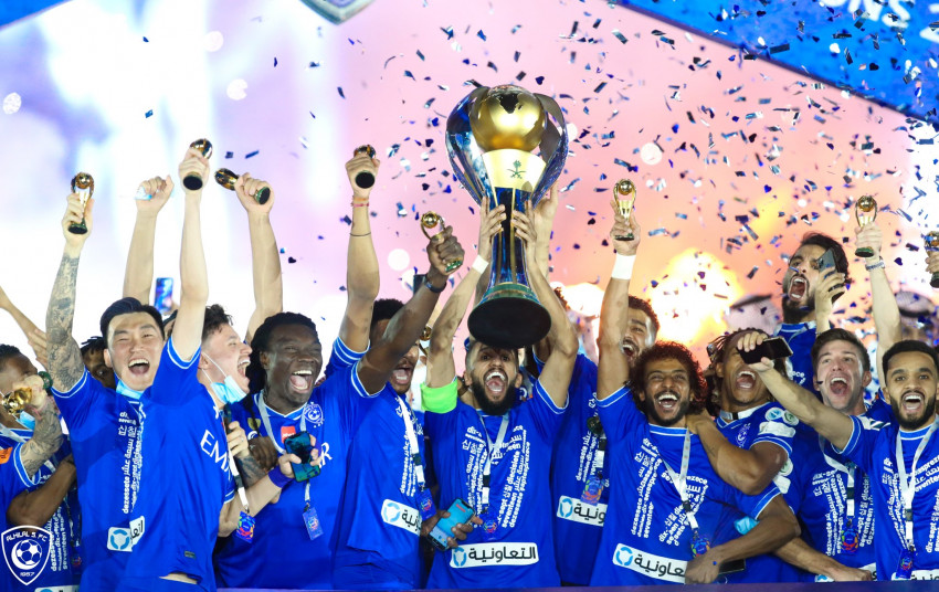 الهلال يتوّج بطلًا للدوري