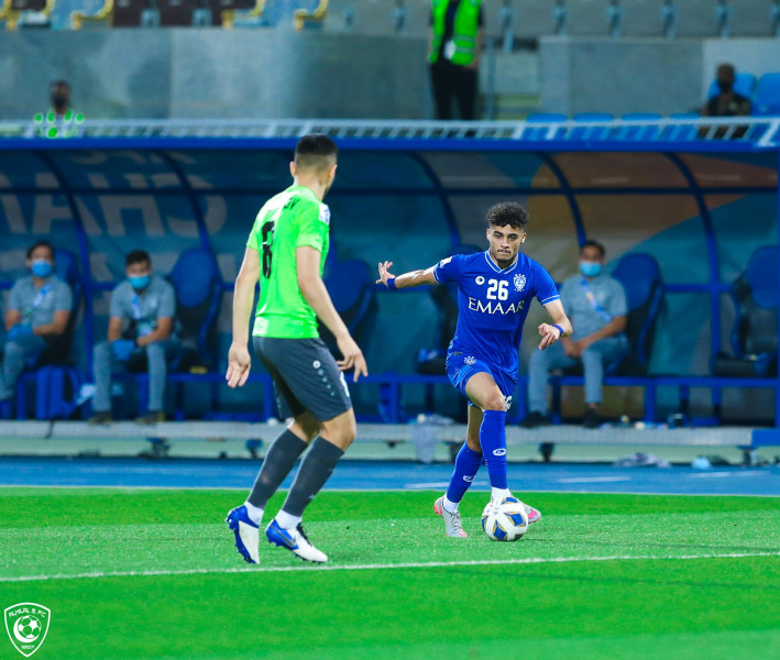 الهلال يتعادل مع 