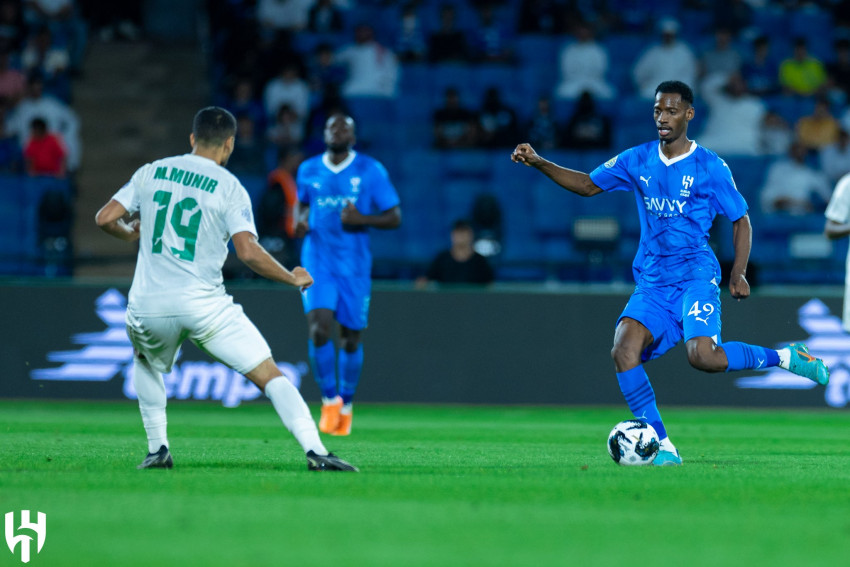الهلال يتعادل مع 