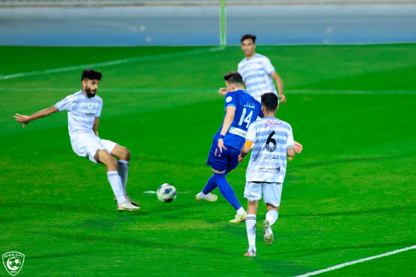 الهلال يكسب ودية الطائي برباعية