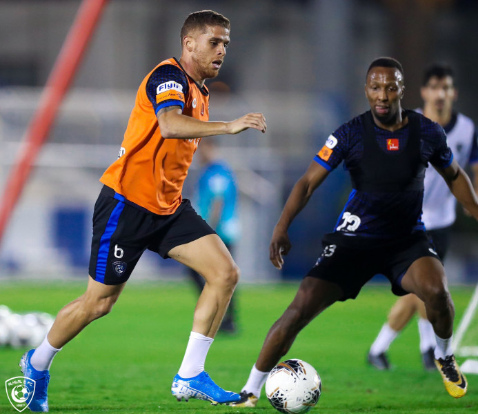 الهلال.. تكتيك ومناورة