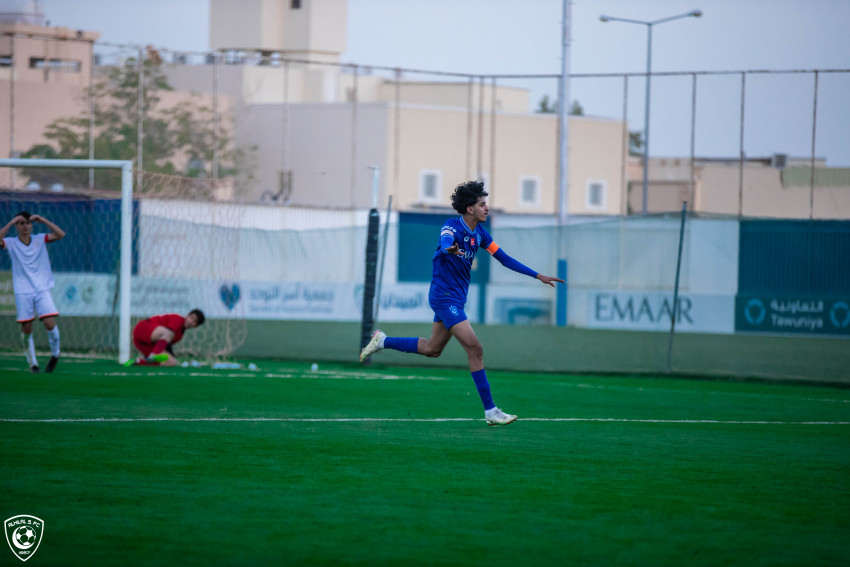 هلال 15 يكسب لقاء الشباب