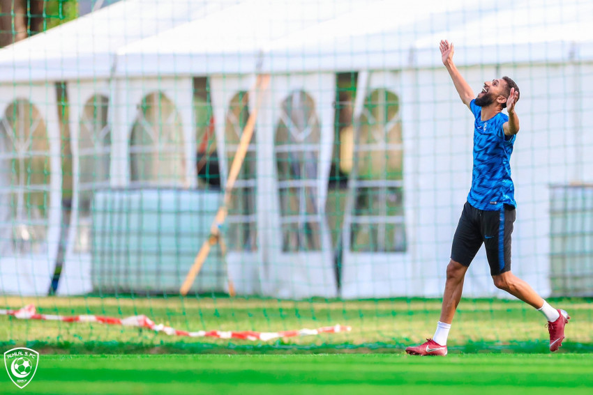 الهلال يعاود تدريباته