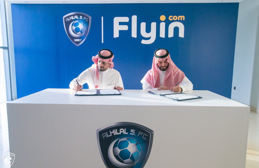 الهلال يوقع عقد شراكة مع 