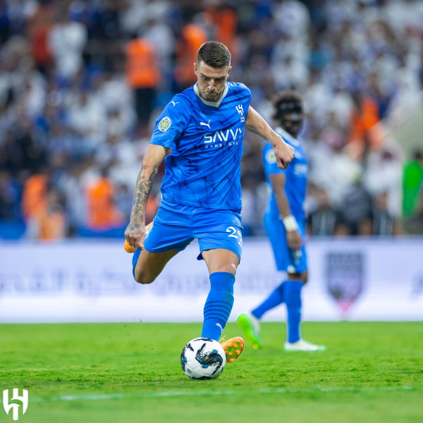 الهلال يخسر لقاء 