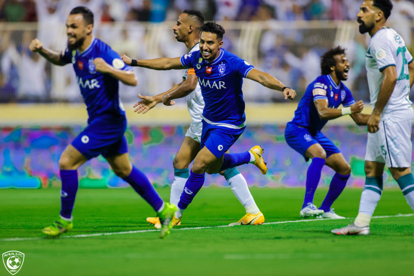 الهلال يتغلب على الفتح بثلاثية