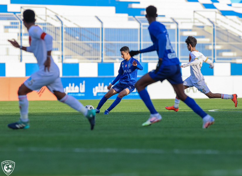 شباب الهلال يخسرون لقاء 