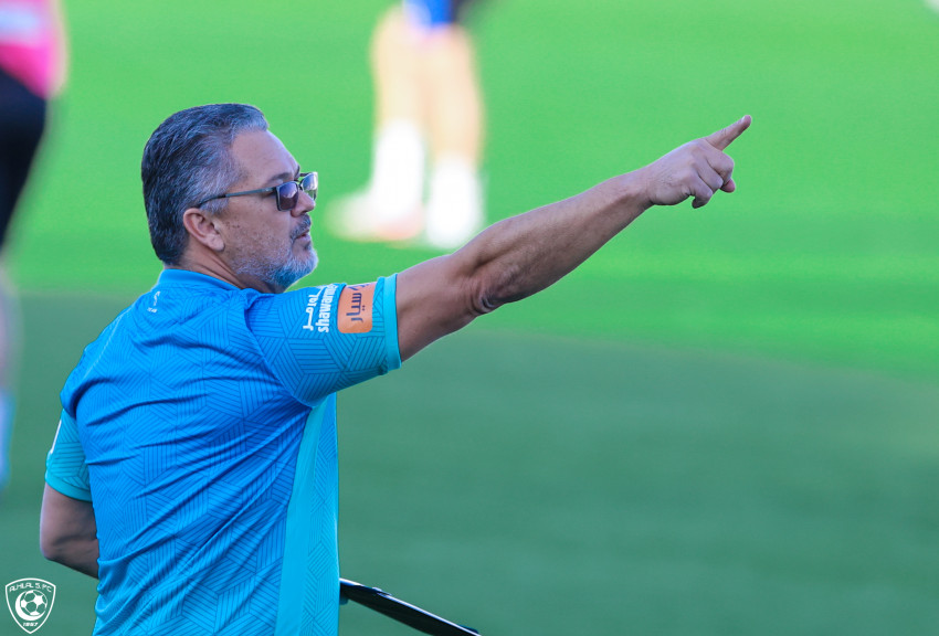 الهلال.. مناورة وجمل تكتيكية