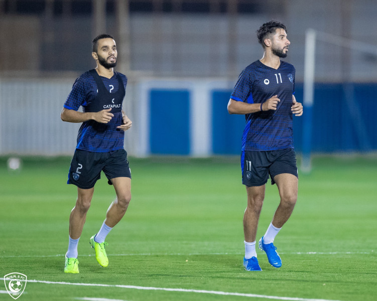 الهلال.. استرجاع ومناورة