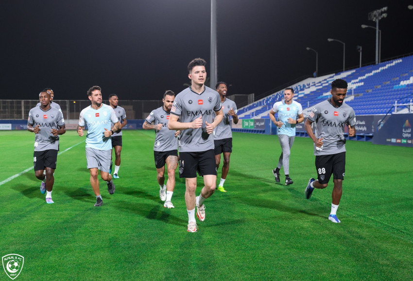الهلال.. استرجاع وتدريبات فنّية