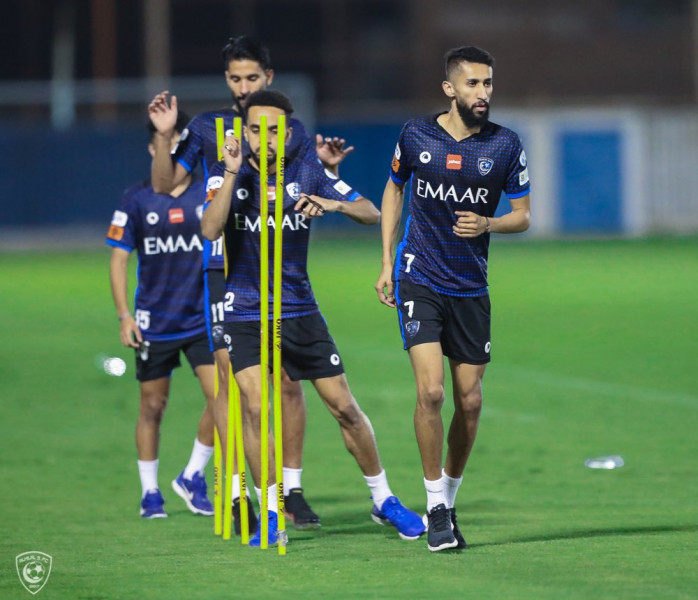 كبير آسيا يواصل تدريباته