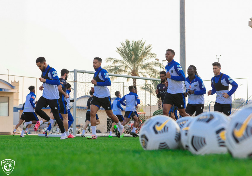 الهلال يعاود تدريباته